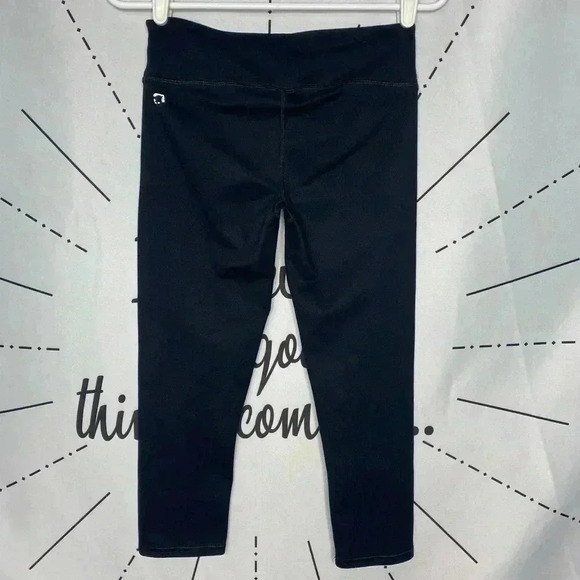 Fabletics Black Cropped Leggings - Picture 3 of 6